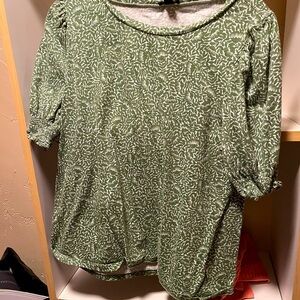 Green printed top with smocked short sleeves